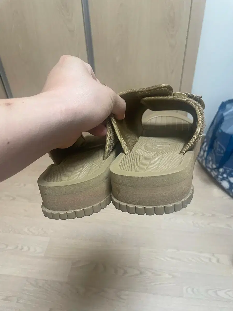 thumbnail-4